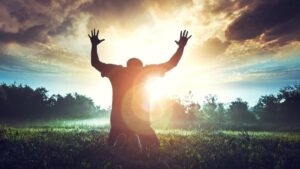 Con người là tinh thần trong thế giới Con người là tinh thần trong thế giới