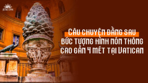 Câu chuyện đằng sau bức tượng hình nón thông cao gần 4 mét tại Vatican