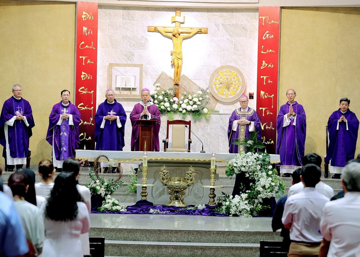 Thánh Lễ Tưởng Nhớ và Tri Ân Cha Felipe Gomez (Ngô Minh), S.J.: Một Cuộc Đời Thành Toàn và Tấm Lòng Vẹn Nguyên Với Giáo Hội Việt Nam Thánh Lễ Tưởng Nhớ và Tri Ân Cha Felipe Gomez (Ngô Minh), S.J.: Một Cuộc Đời Thành Toàn và Tấm Lòng Vẹn Nguyên Với Giáo Hội Việt Nam