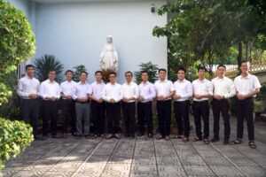 13 Tân Tập sinh vào Nhà Tập Dòng Tên 13 Tân Tập sinh vào Nhà Tập Dòng Tên