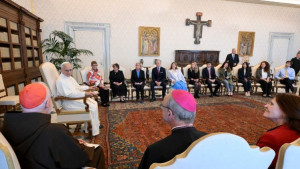 Đức Thánh Cha Lêô XIV – Bảo vệ những trái tim bé nhỏ Đức Thánh Cha Lêô XIV – Bảo vệ những trái tim bé nhỏ