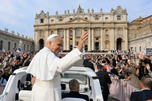 Đức Thánh Cha Lêô: Chỉ mình Đức Giêsu Phục Sinh mới có thể làm ta no thỏa