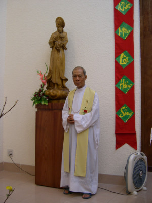 Phỏng vấn linh mục Đỗ Quang Chính về cuốn sách Lịch sử chữ Quốc ngữ Phỏng vấn linh mục Đỗ Quang Chính về cuốn sách Lịch sử chữ Quốc ngữ