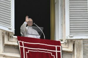 Đức Thánh Cha Lêô (4/1): Thiên Chúa chọn cư ngụ nơi sự mong manh của con người Đức Thánh Cha Lêô (4/1): Thiên Chúa chọn cư ngụ nơi sự mong manh của con người